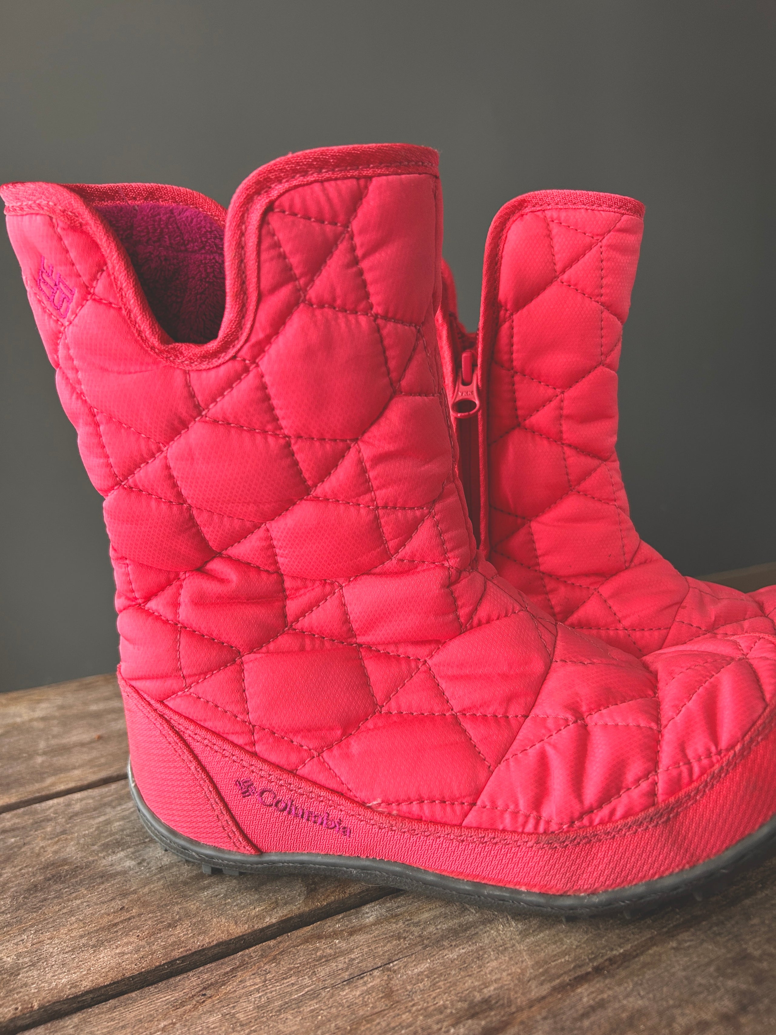Youth 3 NWOT Pink Quilted Boot Colimbia Little Agate